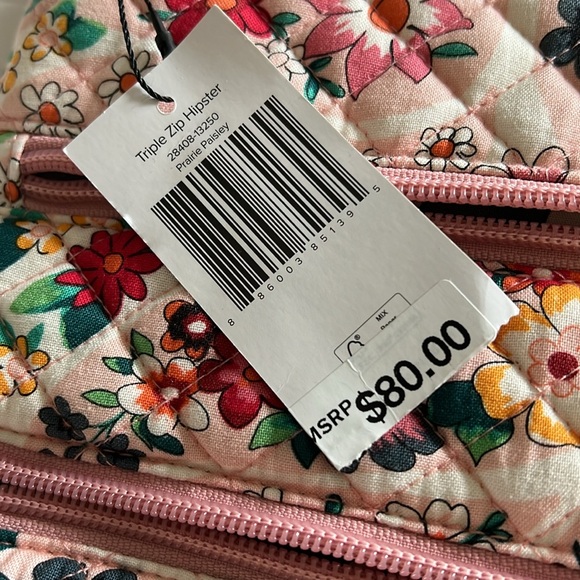 NWT vera Bradley floral triple zip hipster Crossbody bag. 12 x 12. - Picture 3 of 3